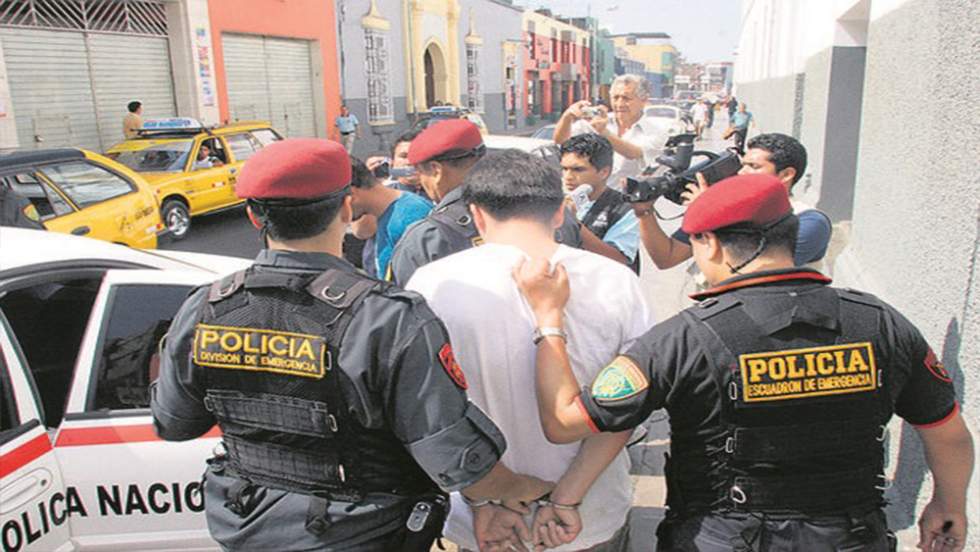 Intervención policial y posterior conducción del beneficiario a las instalaciones de la comisaría resultan válidos dentro del marco de un "operativo de prevención policial"