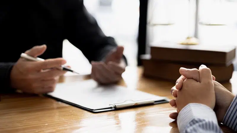 Prueba indiciaria: Los contraindicios y las máximas de la experiencia pueden desvirtuar la inferencia lógica