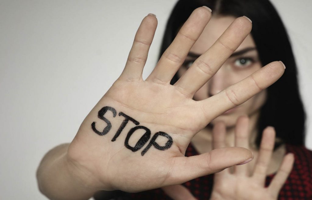 Feminicidio: ¿Cuándo el estado de ebriedad opera como agravante y cuándo como una atenuante de la pena?