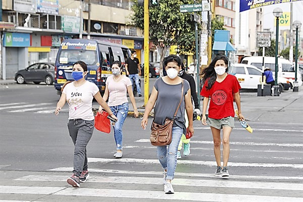 Delito no comprobado no puede fundamentar denegatoria de cambio de condición de migrante a trabajador que afecte la libertad de tránsito en territorio peruano