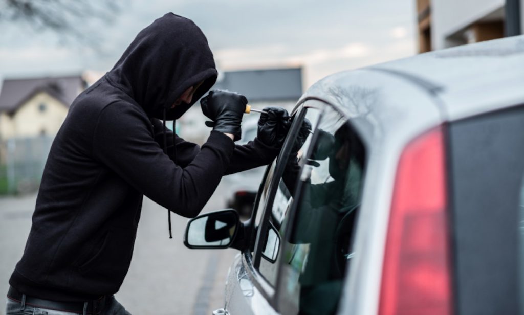 Robo: La preexistencia del bien sustraído puede acreditarse con la declaración del agraviado